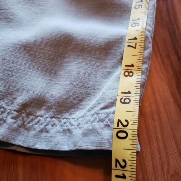 Tommy Bahama Aqua Color Silk Crop/Capri Pant. - Picture 6 of 6